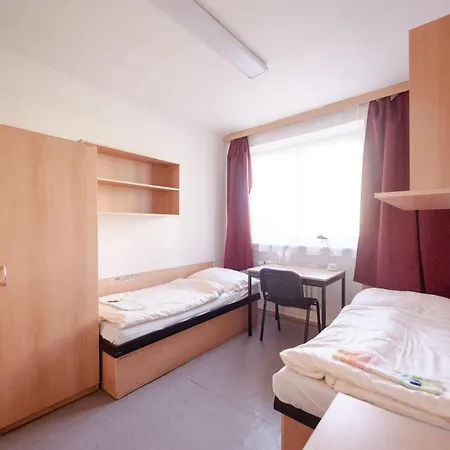 Hostel Gprooms - J A Komenskeho - Economy Brno